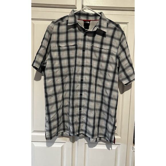 The North Face Men's Size L Short Sleeve Button Up Zip Pocket Shirt White Plaid - Picture 1 of 8